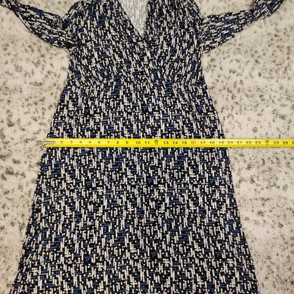 Soma SZ XS Relaxed Fit V-Neck Knee Length 3/4 Fitted Sleeve Stretch Dress - Picture 9 of 10